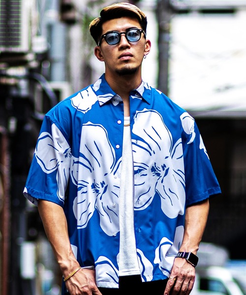 JOKER（ジョーカー）の「弾ける、夏の総柄。ルーズシルエットアロハシャツ メンズ春服（シャツ/ブラウス・メンズ・ホワイト系1/ホワイト系2/ホワイト系3/ブラック系1/ブラック系2/ブラック系3/ブラック系4/ブラック系5/グレー系1/ブルー系1・M/L/XL）」の10枚目の写真