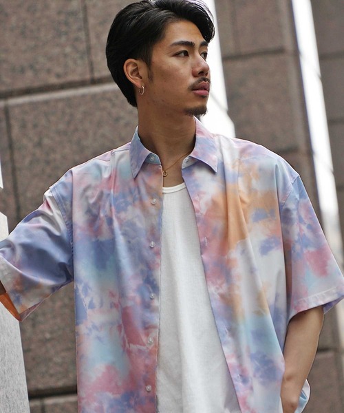 JOKER（ジョーカー）の「弾ける、夏の総柄。ルーズシルエットアロハシャツ メンズ春服（シャツ/ブラウス・メンズ・ホワイト系1/ホワイト系2/ホワイト系3/ブラック系1/ブラック系2/ブラック系3/ブラック系4/ブラック系5/グレー系1/ブルー系1・M/L/XL）」の16枚目の写真