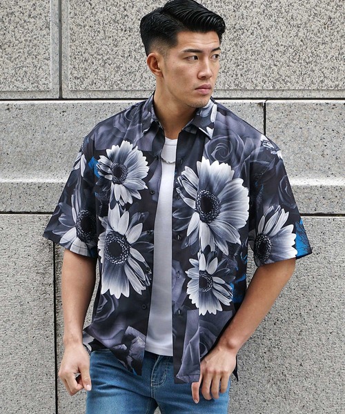 JOKER（ジョーカー）の「弾ける、夏の総柄。ルーズシルエットアロハシャツ メンズ春服（シャツ/ブラウス・メンズ・ホワイト系1/ホワイト系2/ホワイト系3/ブラック系1/ブラック系2/ブラック系3/ブラック系4/ブラック系5/グレー系1/ブルー系1・M/L/XL）」の17枚目の写真