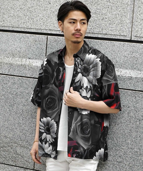 JOKER（ジョーカー）の「弾ける、夏の総柄。ルーズシルエットアロハシャツ メンズ春服（シャツ/ブラウス・メンズ・ホワイト系1/ホワイト系2/ホワイト系3/ブラック系1/ブラック系2/ブラック系3/ブラック系4/ブラック系5/グレー系1/ブルー系1・M/L/XL）」の19枚目の写真