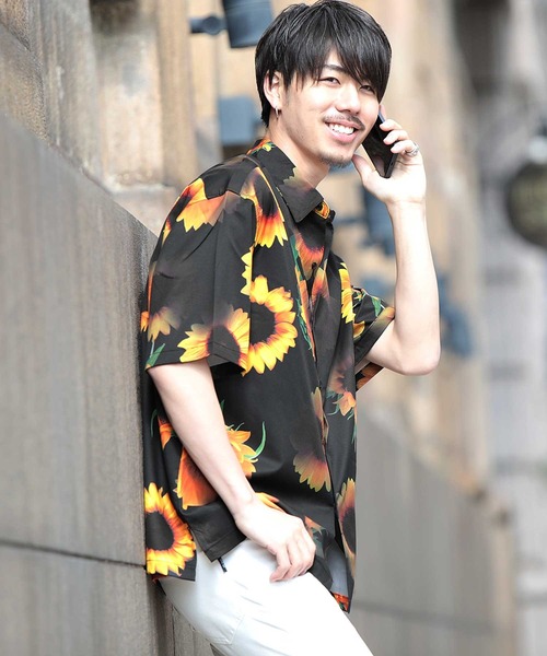 JOKER（ジョーカー）の「弾ける、夏の総柄。ルーズシルエットアロハシャツ メンズ春服（シャツ/ブラウス・メンズ・ホワイト系1/ホワイト系2/ホワイト系3/ブラック系1/ブラック系2/ブラック系3/ブラック系4/ブラック系5/グレー系1/ブルー系1・M/L/XL）」の21枚目の写真