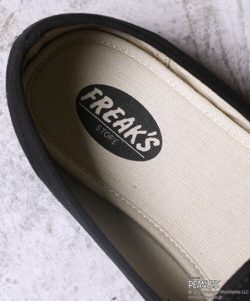 FREAK'S STORE（フリークスストア）の「WEBオリジナル PEANUTS 別注 ライトウェイト 刺繍 カンフーシューズ/スリッポン（スリッポン・メンズ・ブラック系その他/ブラック系その他2/ブラック系その他3・23.0cm/24.0cm/25.0cm/26.0cm/27.0cm/28.0cm）」の4枚目の写真