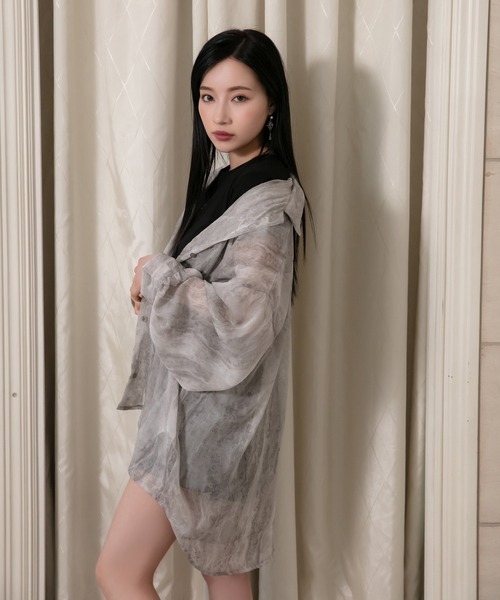 ANDGEEBEE（アンジービー）の「カイキンシアーシャツ（シャツ/ブラウス・レディース・ブラック/グレー・MEDIUM）」の17枚目の写真