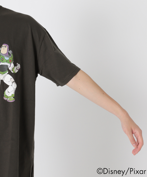 417 EDIFICE(フォーワンセブンエディフィス)の「【LIGHTYEAR / バズ・ライトイヤー】 Tシャツ(Tシャツ/カットソー・メンズ・ホワイト/ブラック・LARGE/SMALL/MEDIUM)」の7枚目の写真