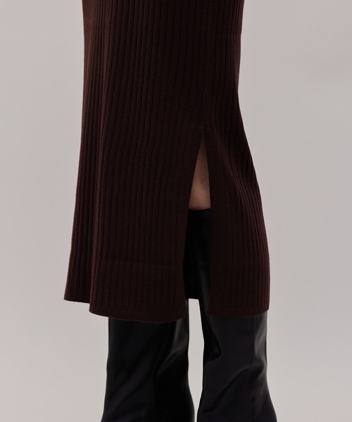 ROPE'（ロペ）の「【WEB限定】セット着用可能/リブニットスリットワンピース（ワンピース・レディース・ダークブラウン/ベージュ/ネイビー・38/36）」の20枚目の写真