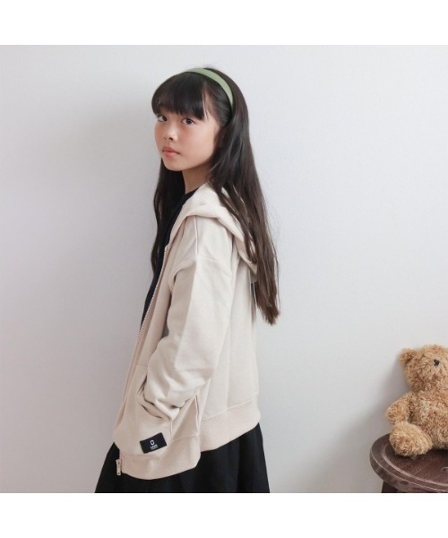 ZERO standerd（ゼロスタンダード）の「ゼロスタンダード フードジャケット（パーカー・キッズ・カーキ/チャコールグレー/ブラウン/アイボリー/グリーン/オフホワイト/ブラック/ピンク・120cm/110cm/160cm/140cm/130cm/150cm）」の5枚目の写真