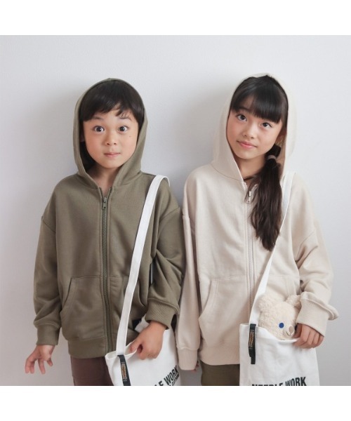 ZERO standerd（ゼロスタンダード）の「ゼロスタンダード フードジャケット（パーカー・キッズ・カーキ/チャコールグレー/ブラウン/アイボリー/グリーン/オフホワイト/ブラック/ピンク・120cm/110cm/160cm/140cm/130cm/150cm）」の10枚目の写真