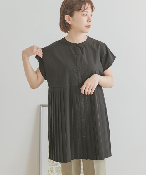 ITEMS URBANRESEARCH（アイテムズ アーバンリサーチ）の「プリーツキリカエフレンチブラウス（Tシャツ/カットソー・レディース・ホワイト系その他/オフホワイト/ブラック・FREE）」の7枚目の写真