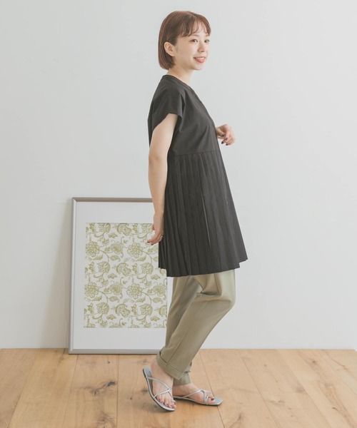 ITEMS URBANRESEARCH（アイテムズ アーバンリサーチ）の「プリーツキリカエフレンチブラウス（Tシャツ/カットソー・レディース・ホワイト系その他/オフホワイト/ブラック・FREE）」の12枚目の写真