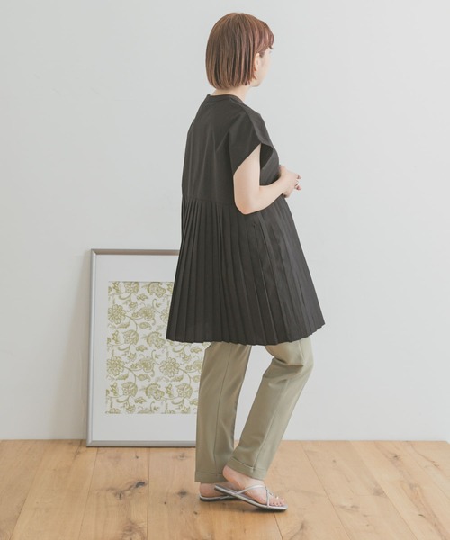 ITEMS URBANRESEARCH（アイテムズ アーバンリサーチ）の「プリーツキリカエフレンチブラウス（Tシャツ/カットソー・レディース・ホワイト系その他/オフホワイト/ブラック・FREE）」の13枚目の写真