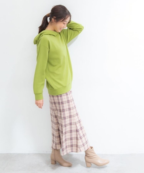 Honeys（ハニーズ）の「きれいめパーカー（パーカー・レディース・ブラック/アイボリー/ライトグリーン/グレイッシュベージュ/レッド系その他/ブルー/ライトベージュ・L/S/M/LL）」の8枚目の写真