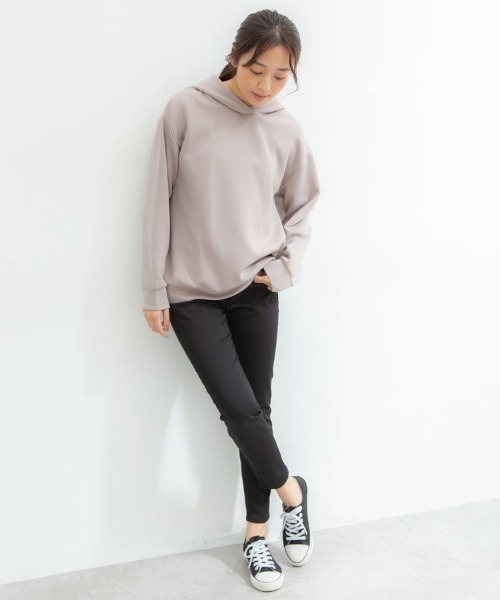 Honeys（ハニーズ）の「きれいめパーカー（パーカー・レディース・ブラック/アイボリー/ライトグリーン/グレイッシュベージュ/レッド系その他/ブルー/ライトベージュ・L/S/M/LL）」の11枚目の写真