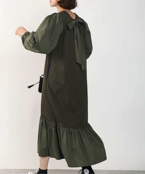 PICCIN（ピッチン）の「バックリボン異素材ワンピース（ワンピース・レディース・ブラック/カーキ・M）」の2枚目の写真