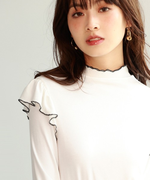 SAISON DE PAPILLON（セゾンドパピヨン）の「メロウフリルカットソープルオーバー（Tシャツ/カットソー・レディース・ホワイト/ブラック・S/M/L）」の12枚目の写真