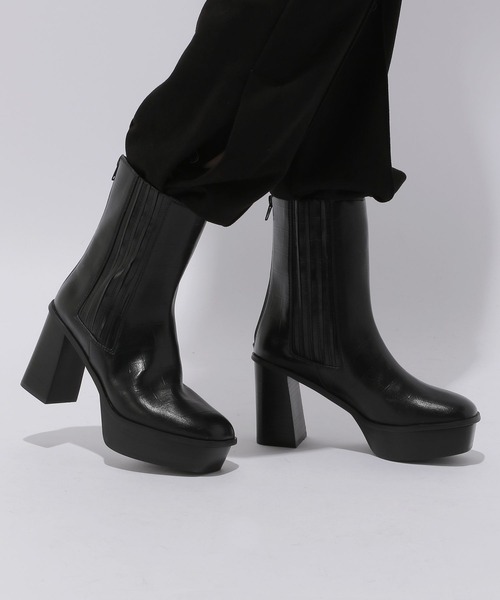 HARE(ハレ)の「チャンキーヒールミドルブーツ(HARE)(ブーツ・レディース・ブラック・MEDIUM/LARGE)」の20枚目の写真