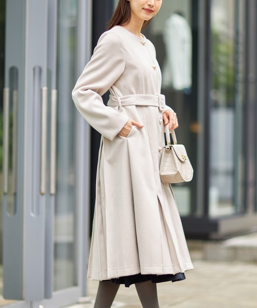 tocco closet（トッコ クローゼット）の「ベルト付きパール釦ノー