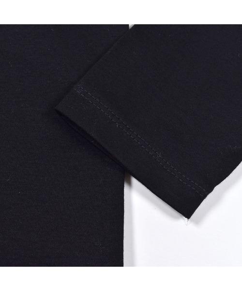 BeBe(ベベ)の「BeBe/コットンスムースチビハイネックTシャツ(100~150cm)(Tシャツ/カットソー・キッズ・ブラック/ベージュ・110/140/130/150/120/100)」の3枚目の写真