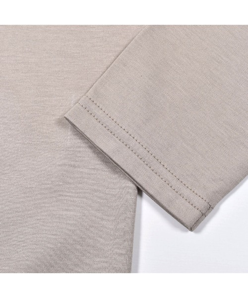 BeBe(ベベ)の「BeBe/コットンスムースチビハイネックTシャツ(100~150cm)(Tシャツ/カットソー・キッズ・ブラック/ベージュ・110/140/130/150/120/100)」の6枚目の写真