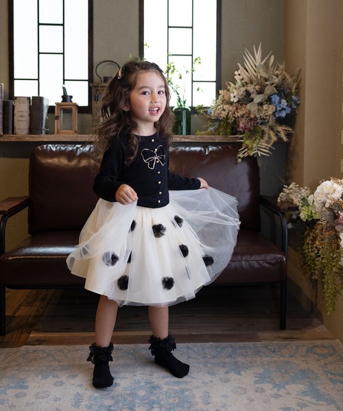 Rora(ローラ)の「ブリーズ ショートソックス (2color) フリル レース フォーマル 靴下 白 黒(ソックス/靴下・キッズ・ホワイト/ブラック・14.0cm/16.0cm/18.0cm/20.0cm)」の7枚目の写真