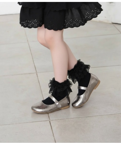 Rora(ローラ)の「ブリーズ ショートソックス (2color) フリル レース フォーマル 靴下 白 黒(ソックス/靴下・キッズ・ホワイト/ブラック・14.0cm/16.0cm/18.0cm/20.0cm)」の12枚目の写真