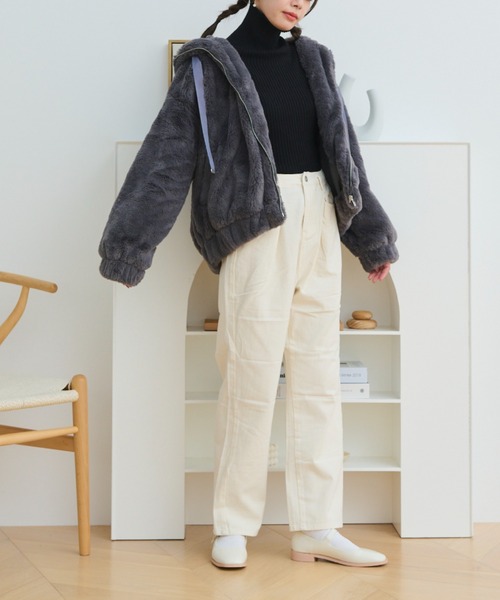 paravion（パラビオン）の「フェイクファーパーカー（パーカー・レディース・アイボリー/ブラック・FREE）」の6枚目の写真