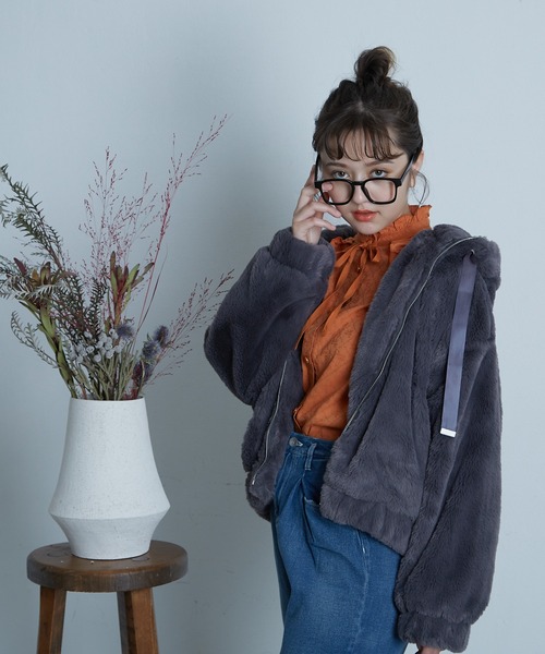 paravion（パラビオン）の「フェイクファーパーカー（パーカー・レディース・アイボリー/ブラック・FREE）」の22枚目の写真