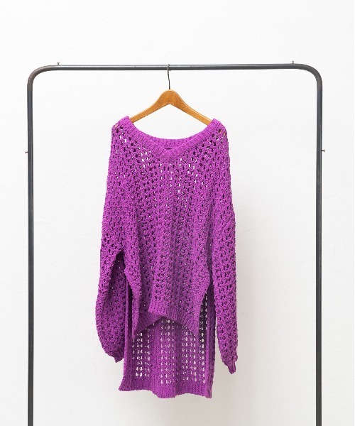KOH.style（コースタイル）の「サイドスリットメッシュニット（ニット/セーター・レディース・ブラック/パープル系/グリーン・FREE）」の3枚目の写真