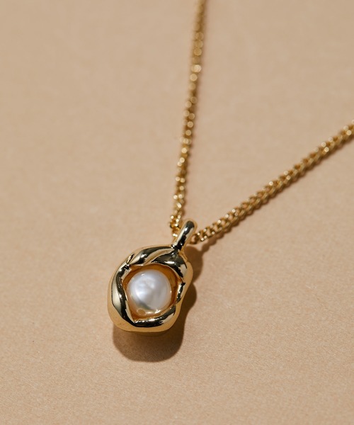 ear PAPILLONNER（イアパピヨネ）の「たまごパール2連ネックレス（ネックレス・レディース・ゴールド/シルバー・FREE）」の10枚目の写真