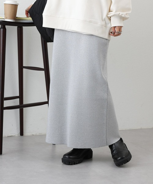 COLONY 2139(コロニートゥーワンスリーナイン)の「ラメニットペンシルスカート(スカート・レディース・ベージュ/グレー/ブラック・FREE)」の11枚目の写真