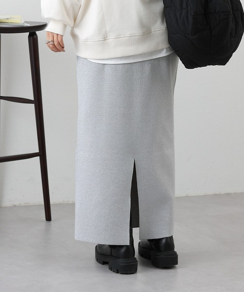 COLONY 2139(コロニートゥーワンスリーナイン)の「ラメニットペンシルスカート(スカート・レディース・ベージュ/グレー/ブラック・FREE)」の13枚目の写真