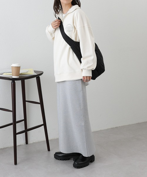 COLONY 2139(コロニートゥーワンスリーナイン)の「ラメニットペンシルスカート(スカート・レディース・ベージュ/グレー/ブラック・FREE)」の16枚目の写真