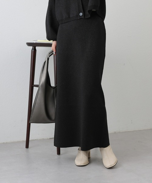 COLONY 2139(コロニートゥーワンスリーナイン)の「ラメニットペンシルスカート(スカート・レディース・ベージュ/グレー/ブラック・FREE)」の4枚目の写真