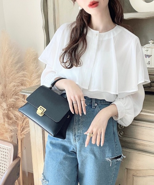 moment+（モーメントプラス）の「スタンドカラー衿取り外しケープ付き