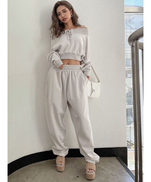 GYDA(ジェイダ)の「【セットアップ着用可】フロントレースアップ オフショルショートトップス(Tシャツ/カットソー・レディース・ブラック/アイボリー・FREE)」の7枚目の写真