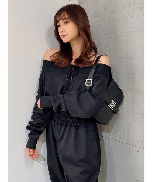 GYDA(ジェイダ)の「【セットアップ着用可】フロントレースアップ オフショルショートトップス(Tシャツ/カットソー・レディース・ブラック/アイボリー・FREE)」の12枚目の写真