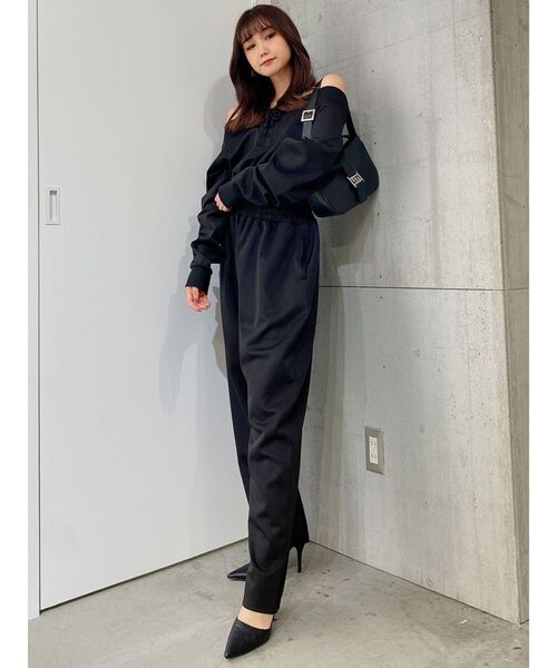 GYDA(ジェイダ)の「【セットアップ着用可】フロントレースアップ オフショルショートトップス(Tシャツ/カットソー・レディース・ブラック/アイボリー・FREE)」の15枚目の写真