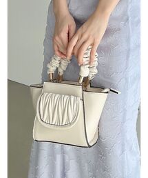 RESEXXY | ウェーブキルティングギャザーバッグ(ハンドバッグ)