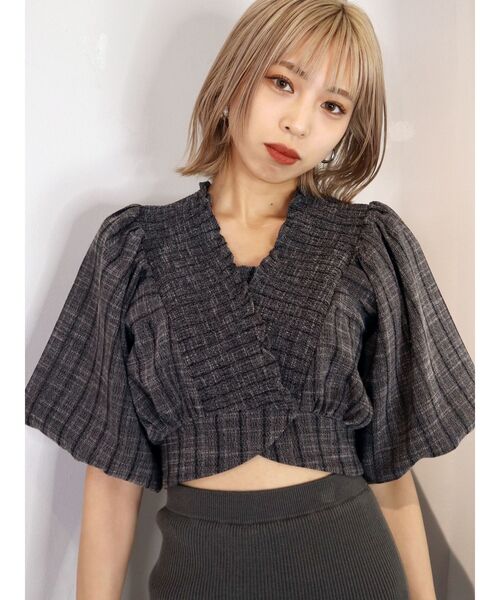 EMODA（エモダ）の「シャーリングタイトップ（Tシャツ/カットソー・レディース・ブラック/グレー/ライム/ホワイト・FREE）」の5枚目の写真