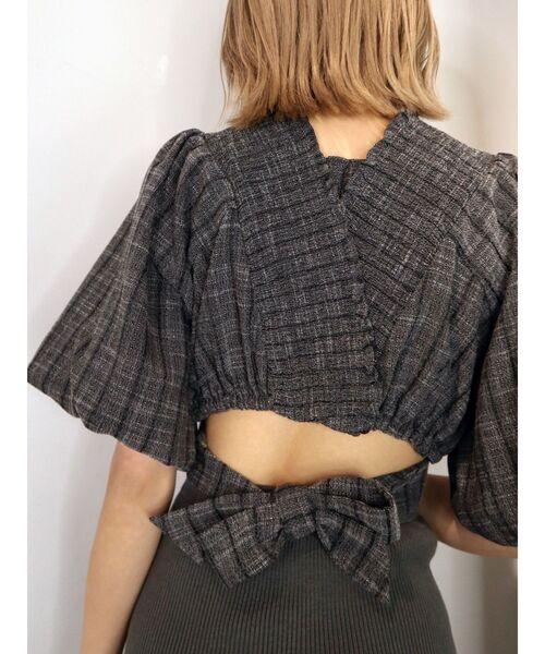 EMODA（エモダ）の「シャーリングタイトップ（Tシャツ/カットソー・レディース・ブラック/グレー/ライム/ホワイト・FREE）」の7枚目の写真