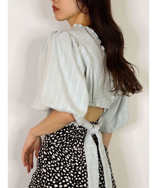 EMODA（エモダ）の「シャーリングタイトップ（Tシャツ/カットソー・レディース・ブラック/グレー/ライム/ホワイト・FREE）」の14枚目の写真