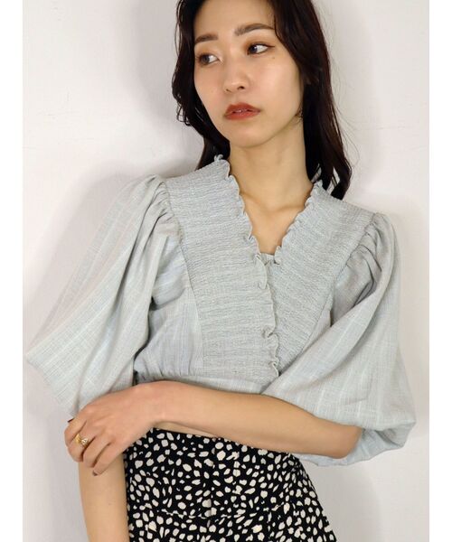 EMODA（エモダ）の「シャーリングタイトップ（Tシャツ/カットソー・レディース・ブラック/グレー/ライム/ホワイト・FREE）」の15枚目の写真