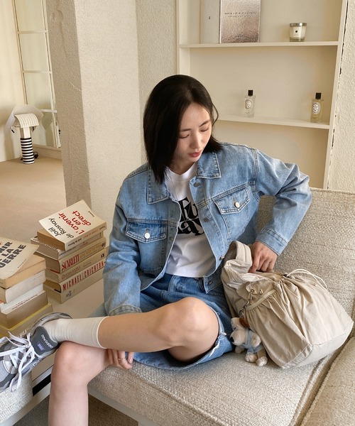 by muni:r（バイ ムニール）の「カジュアルミディバミューダデニム（デニムパンツ・レディース・ライトブルー/ブルー・MEDIUM/SMALL）」の5枚目の写真