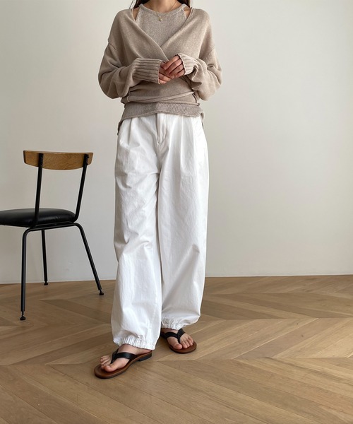 CANAL JEAN（キャナルジーン）の「RED CHOP WORKS(レッドチョップワークス) コットンベルトタックジョガーパンツ（その他パンツ・レディース・ベージュ/ホワイト・36/38）」の10枚目の写真