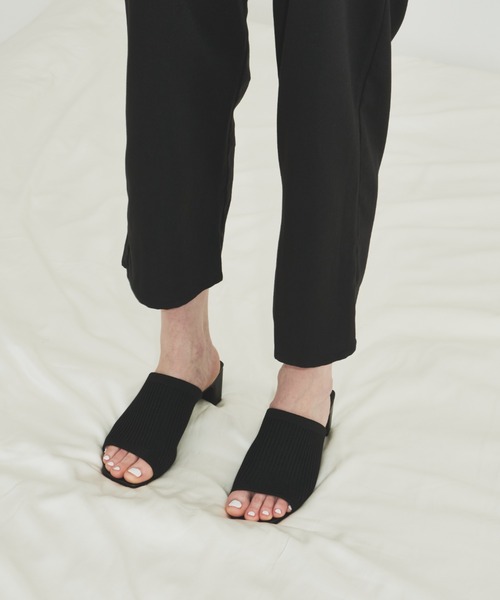 un/neu(アンノイ)の「リブニットサンダル(サンダル・レディース・ブラウン/ブラック・SMALL/MEDIUM/LARGE)」の15枚目の写真