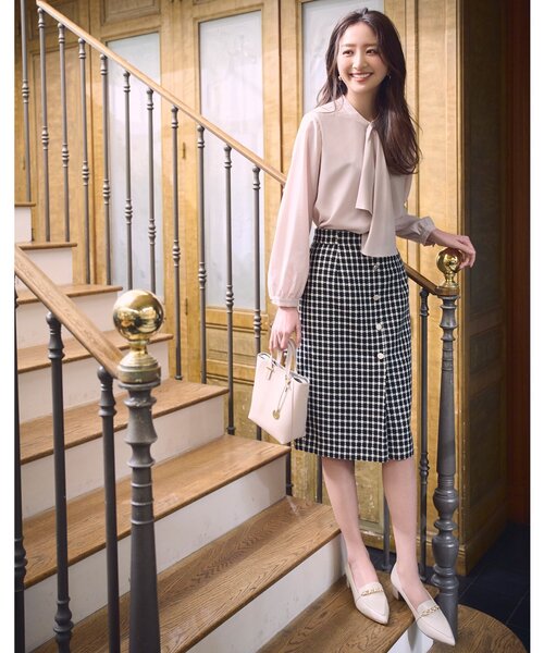 index（インデックス）の「◆アシメボウタイブラウス【洗濯機洗い可】（シャツ/ブラウス・レディース・ライトベージュ/ライトブルー/ホワイト系その他3/ブラック系・36/42/40/38）」の5枚目の写真