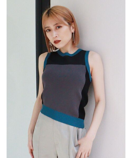 MURUA（ムルーア）の「バイカラーシアータンク（ニット/セーター・レディース・グレー/ブルー・FREE）」の6枚目の写真
