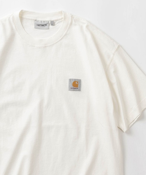 Carhartt WIP(カーハートダブリューアイピー)の「【Carhartt/カーハート】ブランドロゴ ワンポイントワッペン付き 半袖Tシャツ/CH NELSON T-SHIRT(Tシャツ/カットソー・メンズ・アイボリー/ダークグリーン/キャメル/スミクロ・M/L/XL)」の2枚目の写真