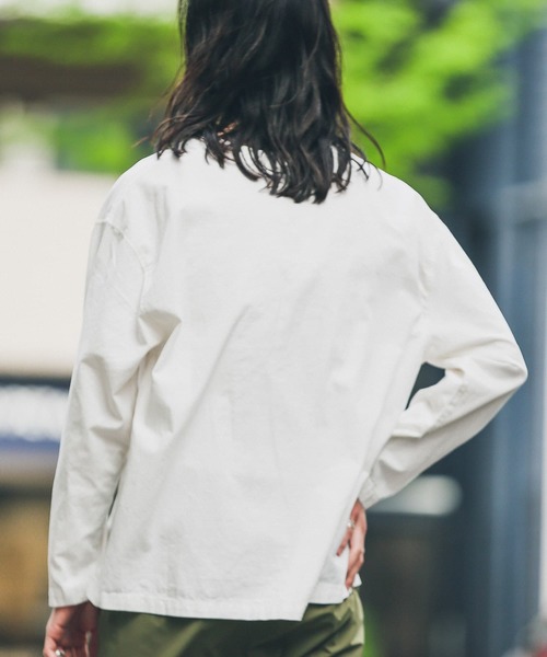 URBAN RESEARCH Sonny Label(アーバンリサーチサニーレーベル)の「『別注』BAEXFATE×Sonny Label ムラ染リップストップヘンリープルオーバー(Tシャツ/カットソー・メンズ・ブラック/ブルー/アイボリー・MEDIUM/LARGE)」の9枚目の写真