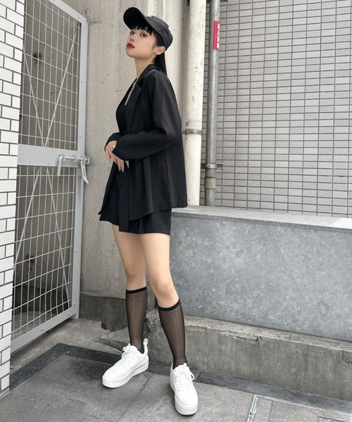 LVEU.（ラブユ.）の「Over jacket & pleated shorts set up / オーバージャケット&プリーツショートパンツセットアップ（セットアップ・レディース・ブラック・FREE）」の4枚目の写真