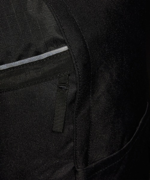 adidas(アディダス)の「バックパック / アディダスオリジナルス adidas Originals(バックパック/リュック・メンズ・ブラック/グレー・FREE)」の7枚目の写真